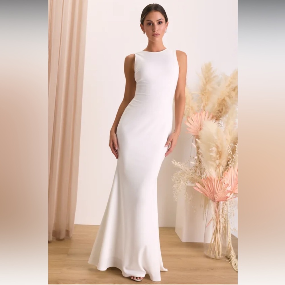 Lulu's Classic White Maxi Dress